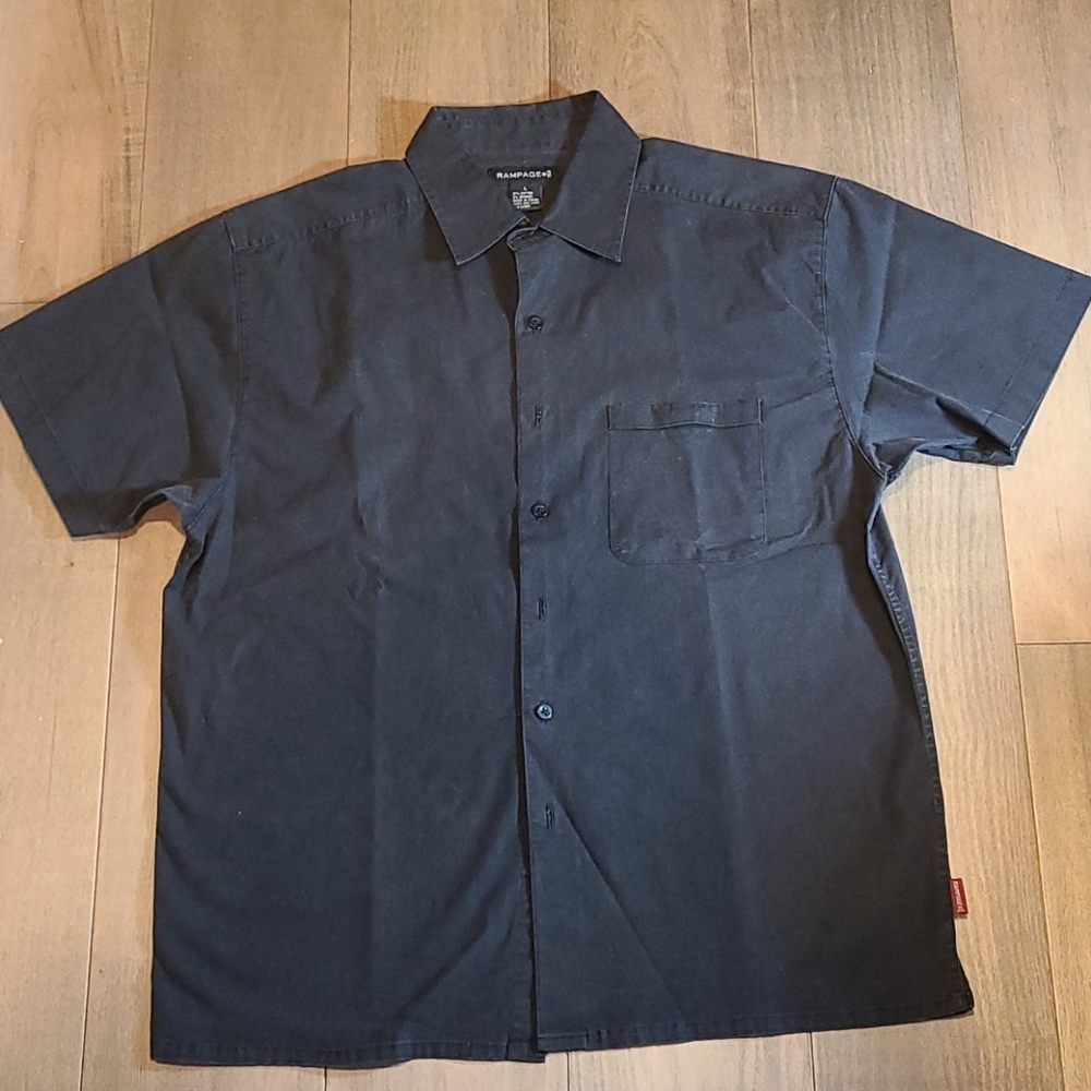 RAMPAGE USA BLACK SHORT SLEEVE SIZE L